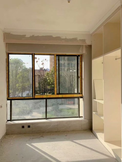 信地藏龙阁木工圆满落幕，油漆工程华丽启幕，为爱家披上优雅新装